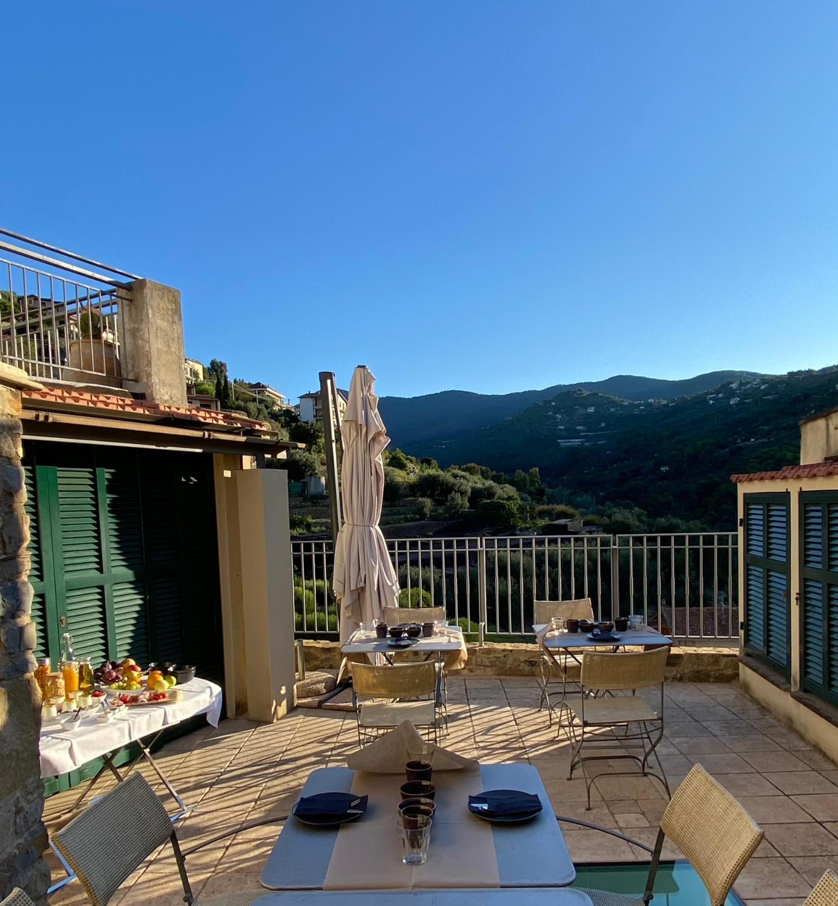 A Ca Du Barba Ge Bed & Breakfast Vallebona Bagian luar foto