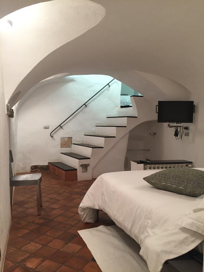 A Ca Du Barba Ge Bed & Breakfast Vallebona Bagian luar foto
